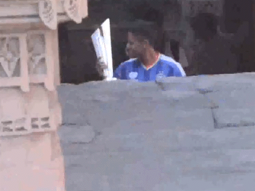 कप्तान सूर्या ट्रॉफी फोटोशूट के लिए अडालज नी वाव पहुंचे:संजू, सिराज, तिलक एयरपोर्ट पर स्पॉट हुए, भारत तीसरी बार टी-20 वर्ल्ड चैंपियन बना