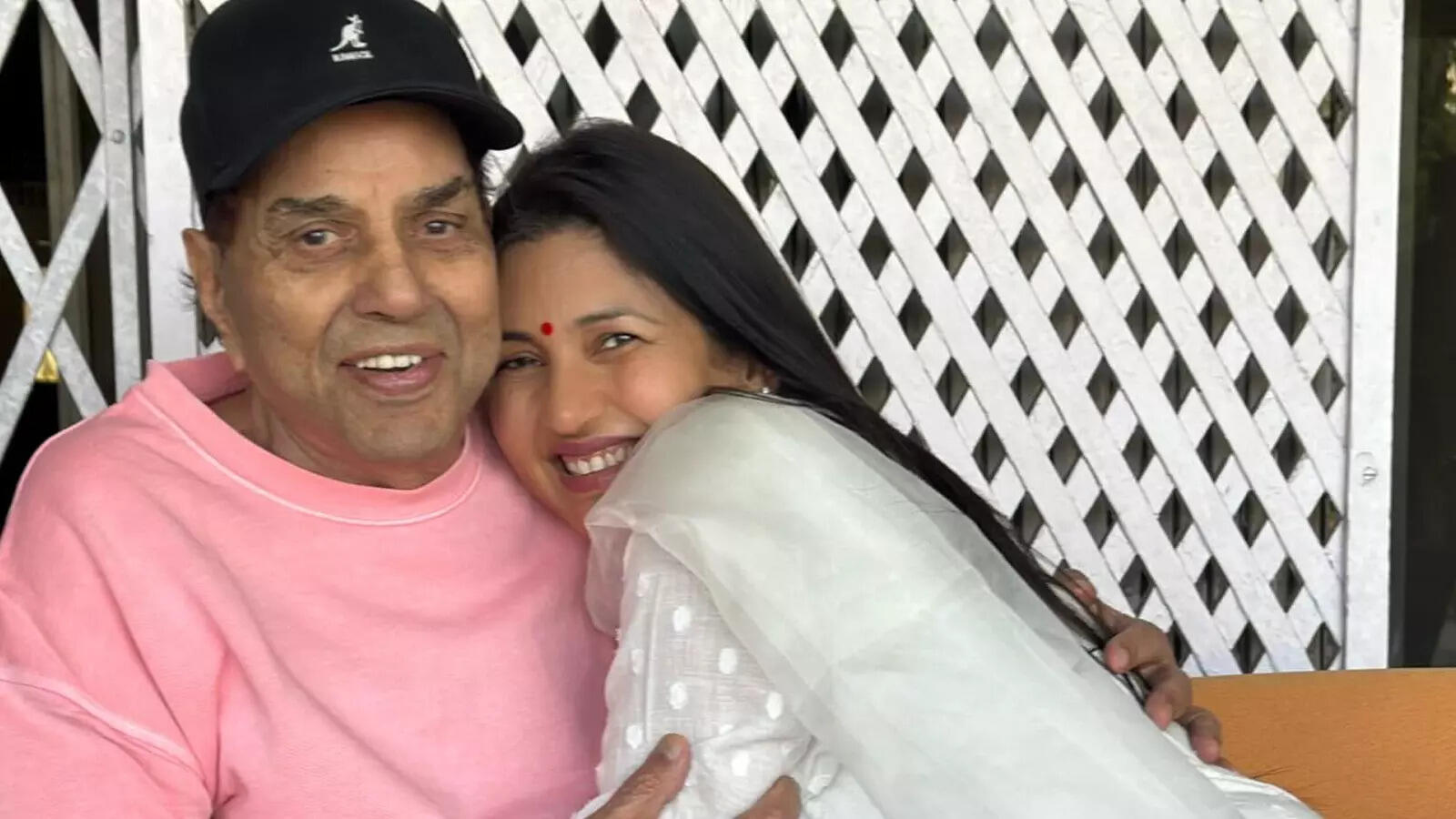 धर्मेद्र के परिवार की बहू, जिन्होंने छोड़ दी फिल्में, माधुरी से खरीदा था घर और शाहरुख से ली थी ट्रेनिंग