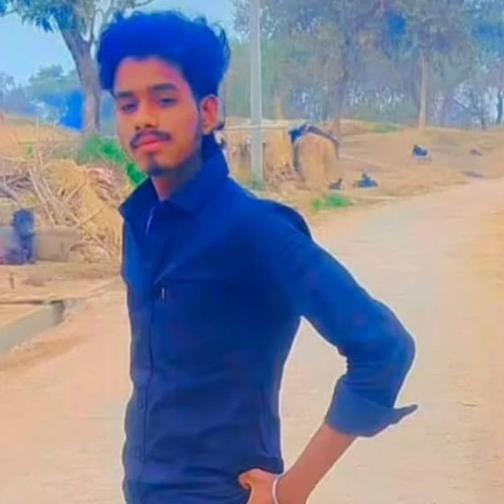 चित्रकूट में बाइक डिवाइडर से टकराई, युवक की मौत:देर रात रिश्तेदारी से घर लौट रहा था, पढ़ाई पूरी करके तैयारी कर रहा था