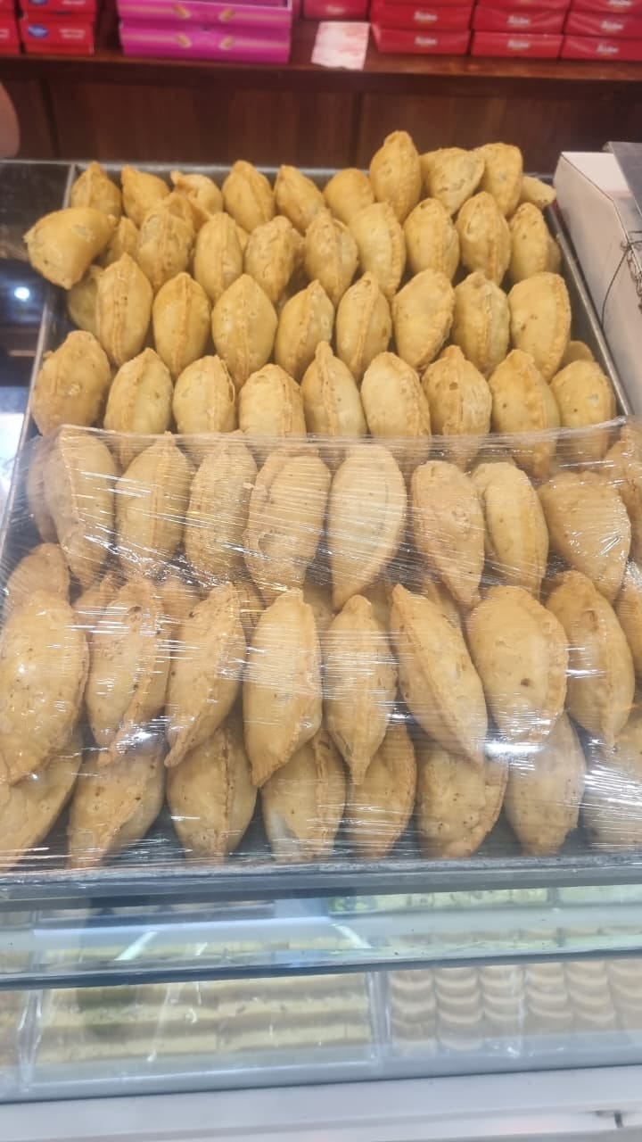 Banda News: होली-रमजान से बाजार गुलजार, 200 करोड़ से अधिक के कारोबार की उम्मीद