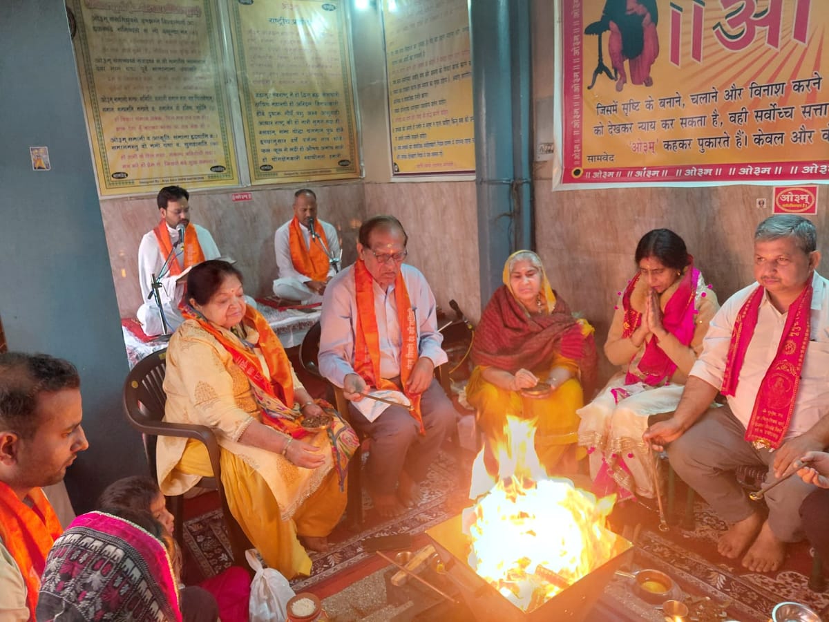 जीवन में प्रेम और प्यार की भावना बनी रहनी चाहिए : योगेश