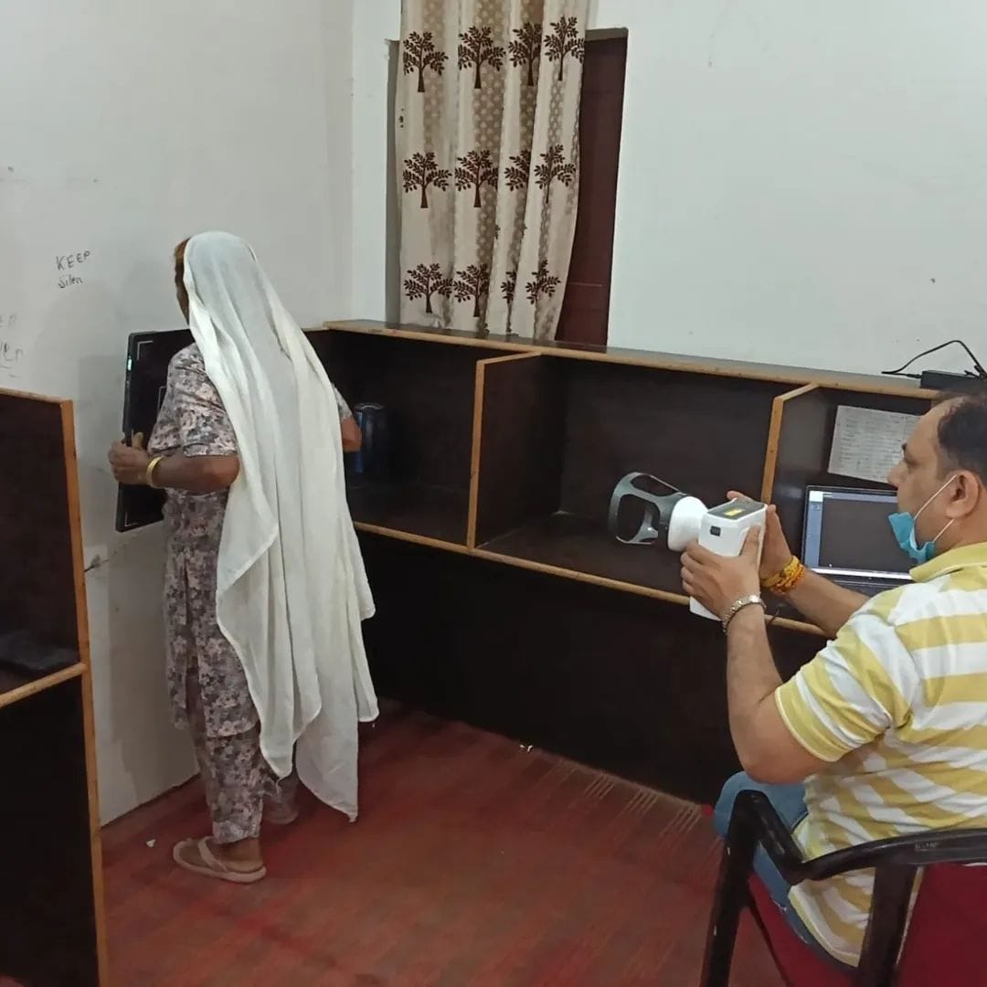 Fatehabad News: बच्चों के फेफड़े हो रहे कमजोर, 56 मिले पीड़ित