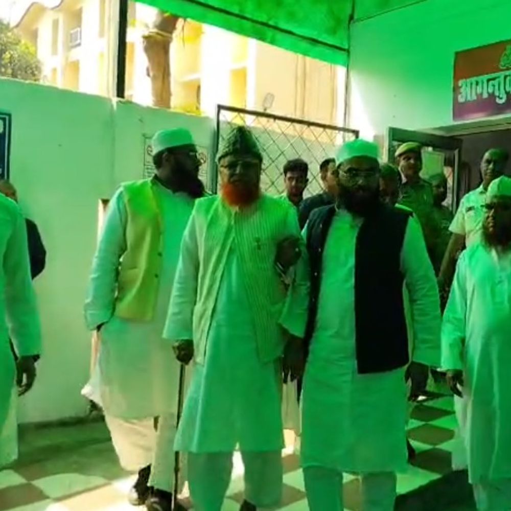 मेरठ में लाउडस्पीकर हटाने पर मुस्लिम समुदाय नाराज:प्रतिनिधिमंडल ने एसएसपी से मिलकर ज्ञापन सौंपा