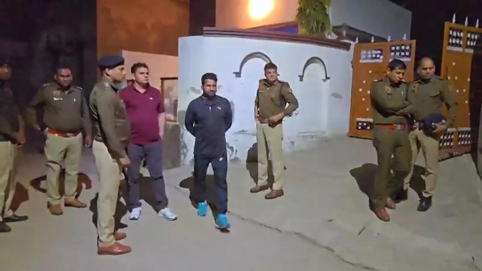 हरियाणा के झज्जर में जेल से जमानत पर बाहर आया पति, पत्नी की 8 गोलियां मारकर की हत्या