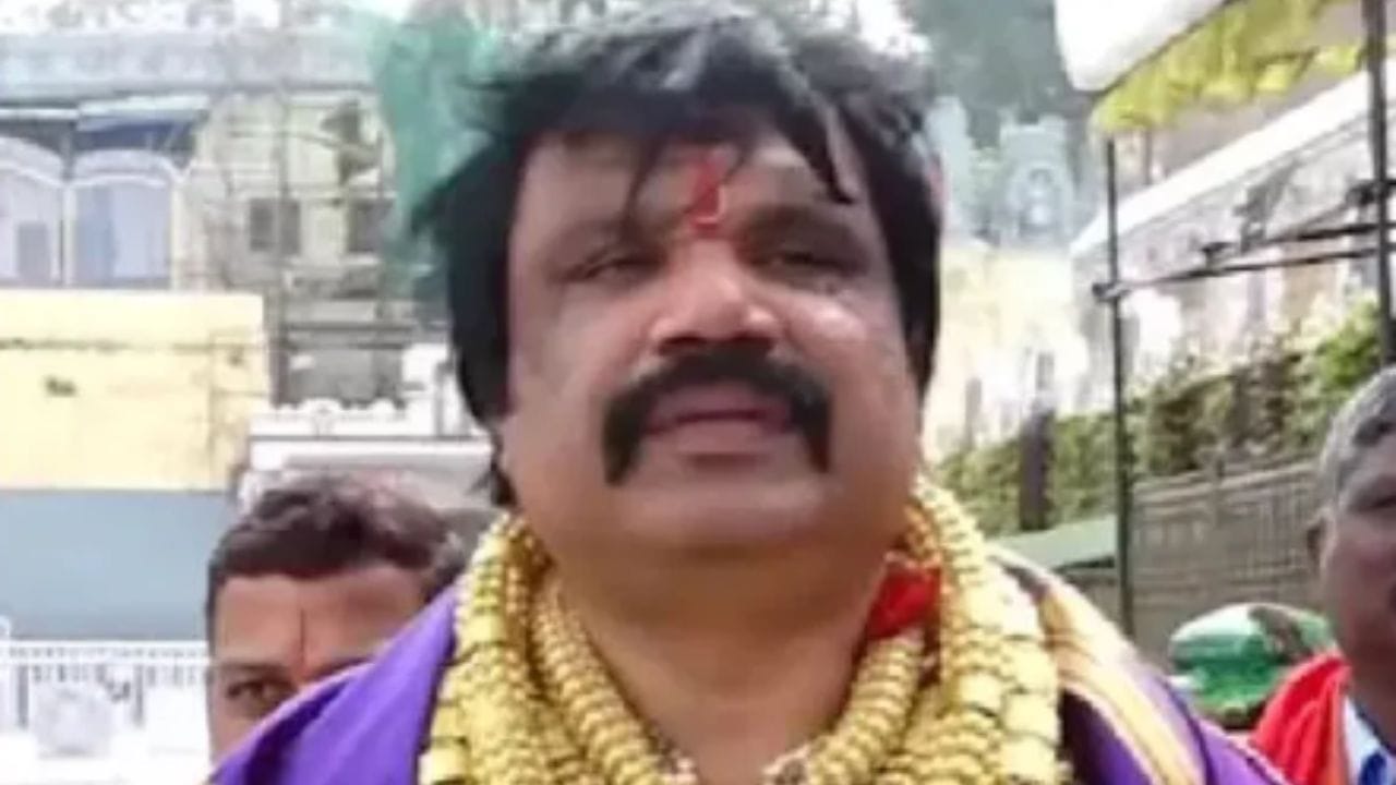 गले में सोने जैसी दिखने वाली मोटी चेन तांबे की... हैदराबाद के ‘गोल्ड मैन’ की सच्चाई जान IT के अफसर भी हैरान