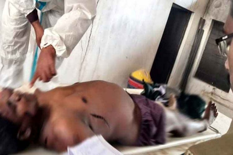 बड़े भाई की करंट से मौत, डर से छोटे ने लगाई फांसी, टी&शर्ट पर लिखा& रीना मुझे माफ कर देना, परिवार में पसरा मातंम, जांच में जुटी पुलिस