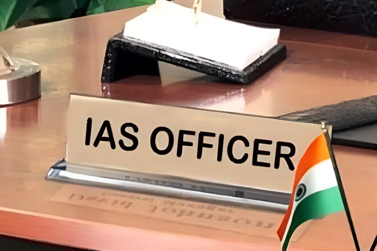 छत्तीसगढ़ में बड़ा प्रशासनिक फेरबदल, 11 IAS अफसरों का तुरंत किया गया तबादला