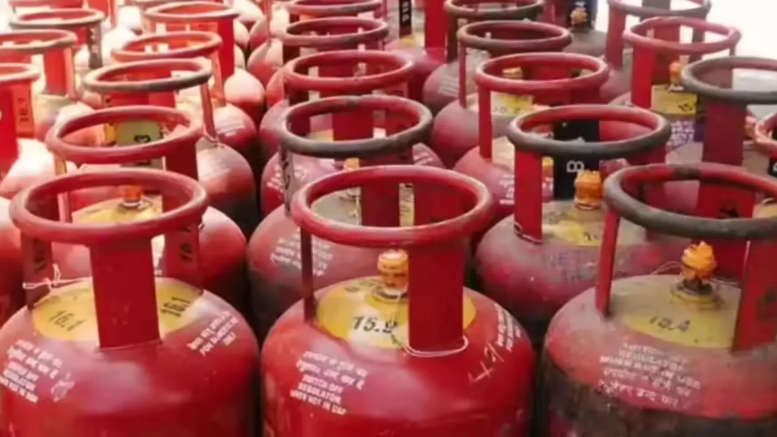 'लोग चिंता नहीं करें LPG का पर्याप्त स्टॉक', सीएम साय ने अधिकारियों को दिए सख्त निर्देश, जनता से भी अपील