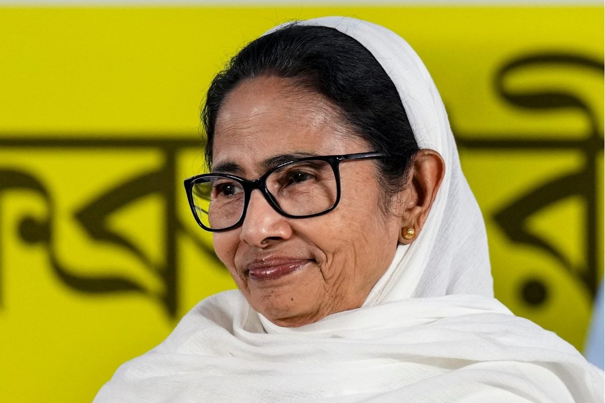 Bengal Chunav LIVE: ईद पर ममता बनर्जी नमाज में हुईं शामिल, BJP के सुवेंदु अधिकारी पहुंचे कालीघाट मंदिर, लिया आशीर्वाद