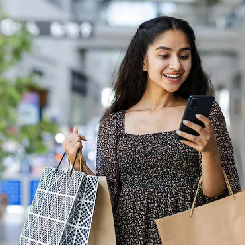 जेन-जी ने बदला खरीदारी का ट्रेंड:कंपनियों को प्रोडक्ट के साथ कोई कहानी, लाइफस्टाइल पेश करना पड़ रहा
