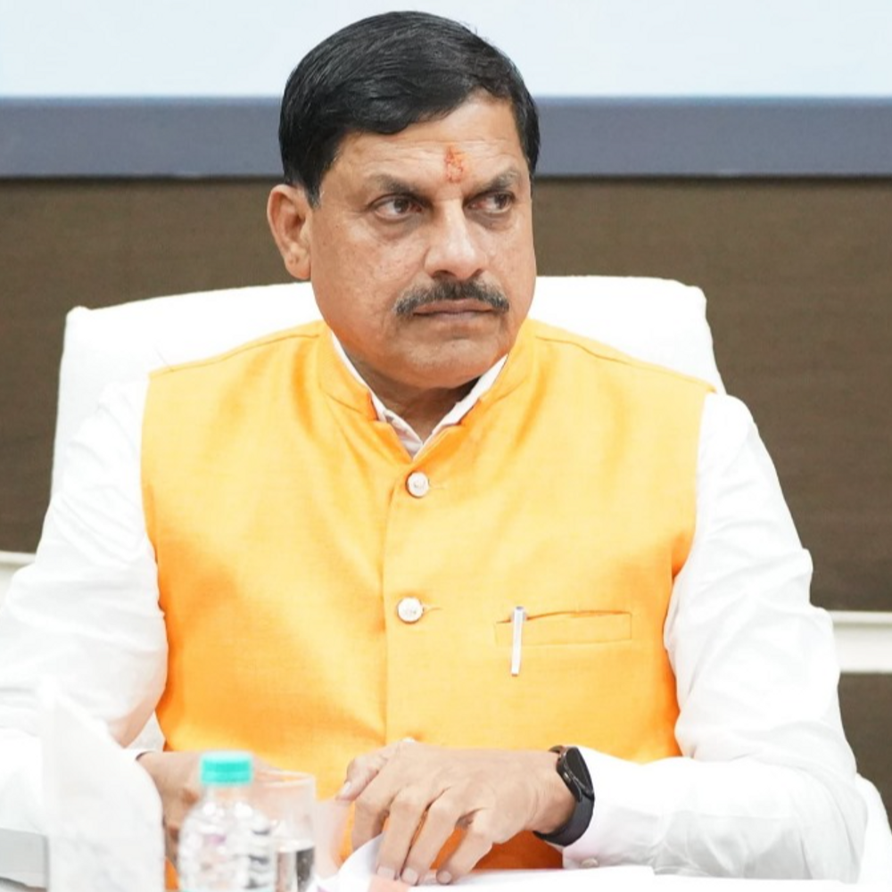 हड़ताल रद्द, बसें चलेंगी:सीएम से चर्चा के बाद ऑपरेटर्स का फैसला