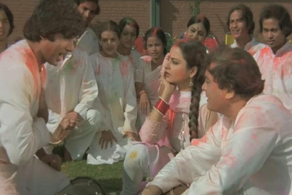 रंग बरसे' फिर से - 4 दशक बाद भी होली के रंग को और गाढ़ा करता है यह आइकॉनिक सॉन्ग