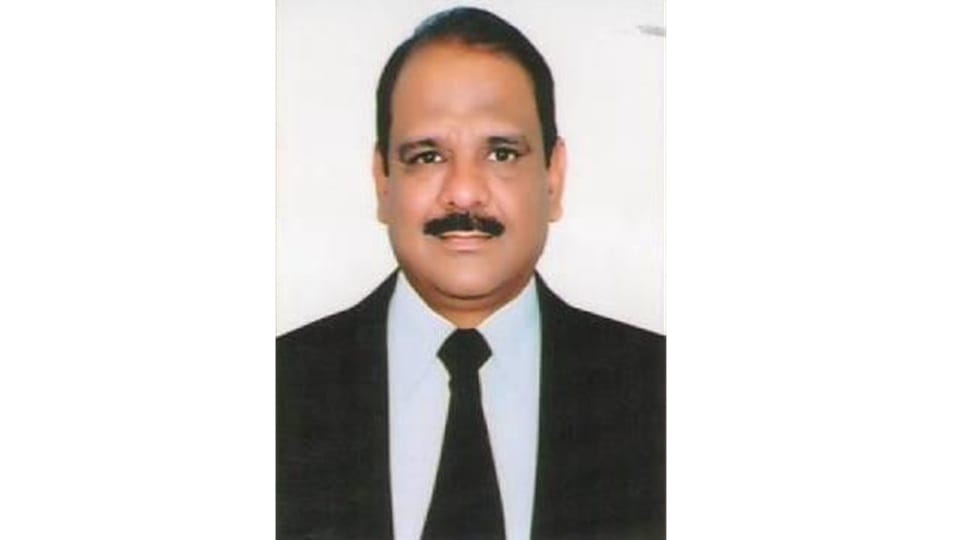 तेल कंपनियां कर रही मनमानी: भुगतान के बाद भी नहीं दे रही पर्याप्त ईंधन, पेट्रोलियम डीलर्स एसोसिएशन के आरोप