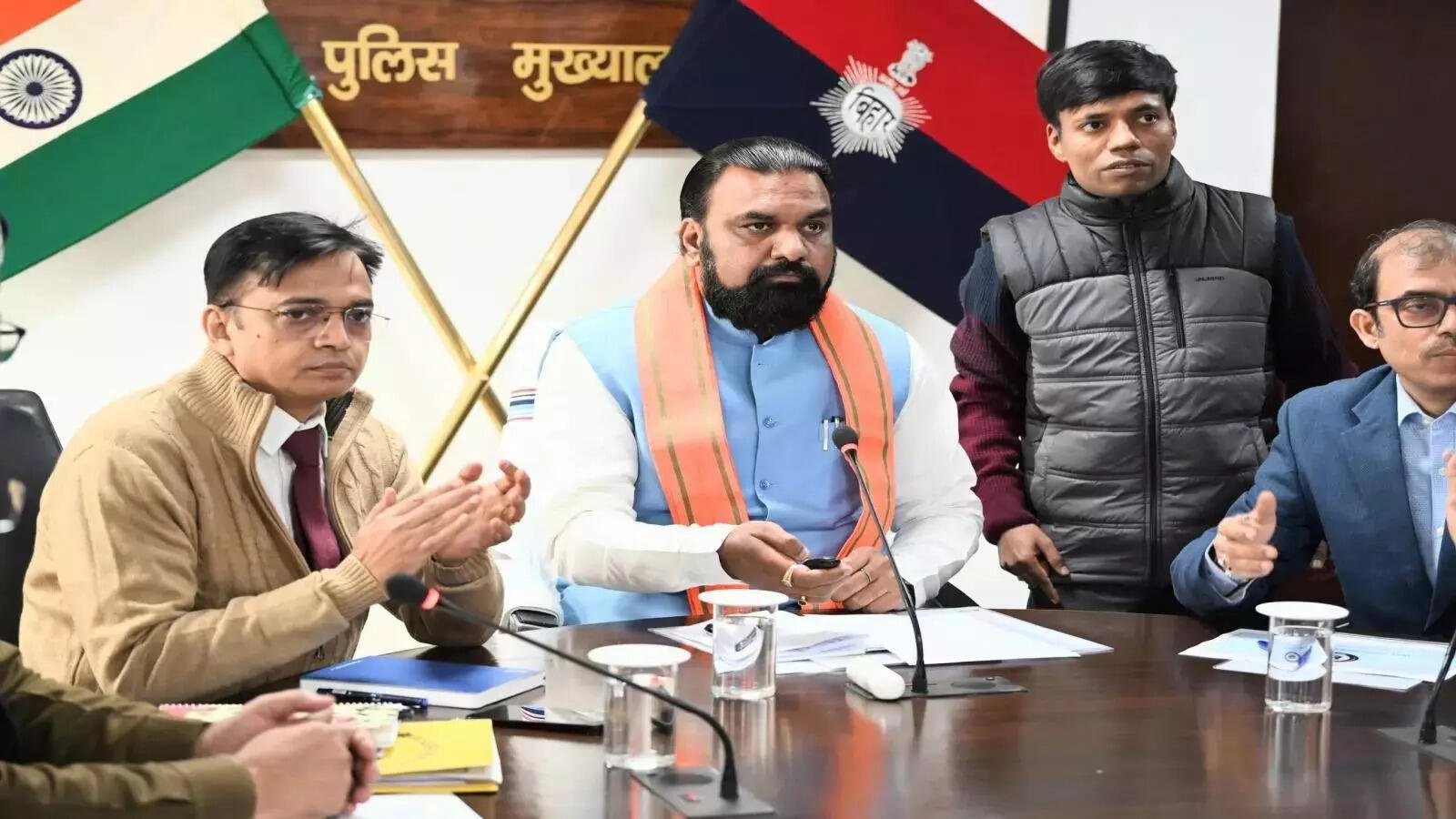 सम्राट चौधरी के आफिस से फोन करके LPG सिलेंडर मंगाए गए! प्राइवेट सेक्रेटरी ने दी सफाई