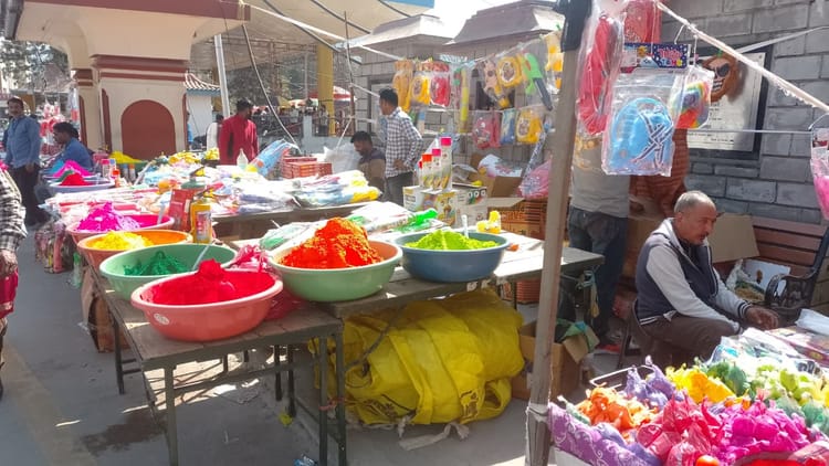 Mandi News: इलेक्ट्रिक वाटर गन और वाटर टैंक बने लोगों की पहली पसंद