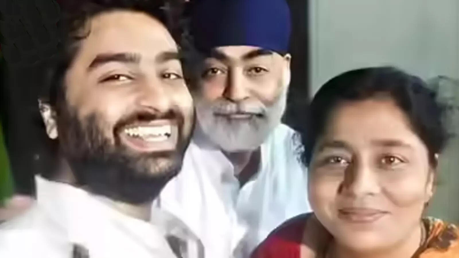 ‘मेरा बेटा मुंबई में नहीं रह सका’, Arijit Singh के पिता ने जियागंज लौटने की कही कहानी, करते थे कीर्तन