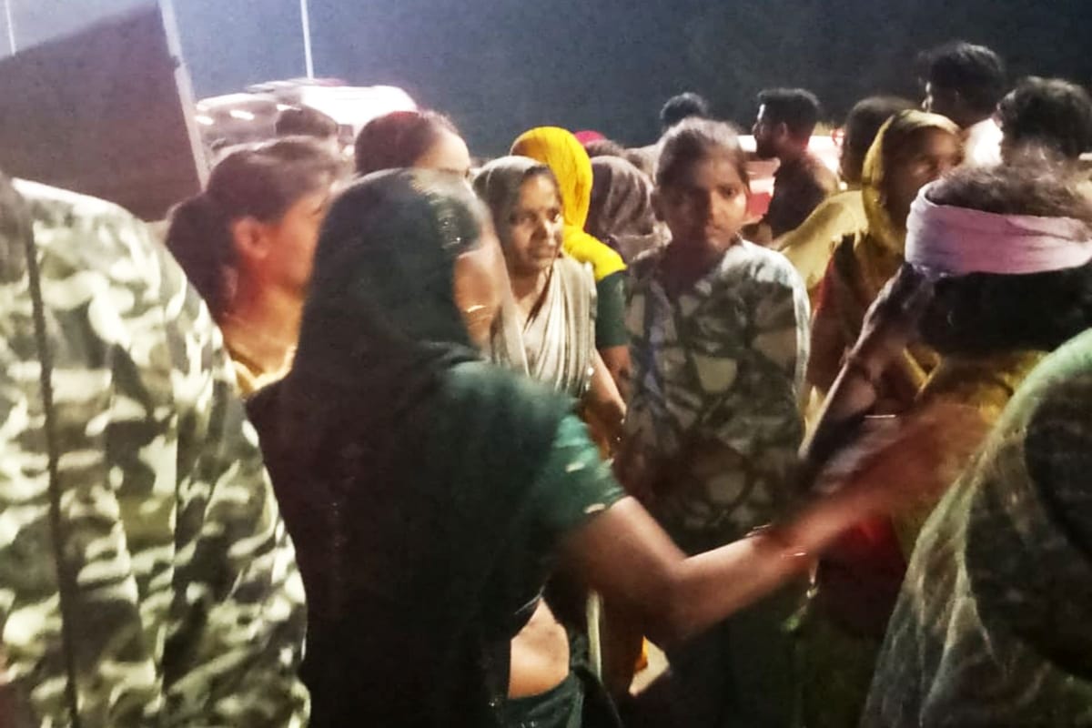 Firozabad News: हाईवे पर श्रद्धालुओं से भरी ट्रैक्टर-ट्रॉली को टैंकर ने मारी टक्कर, छह घायल
