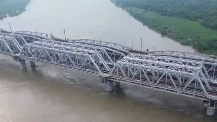 यमुना का पानी अभी भी प्रदूषित: फीकल कोलीफॉर्म तय मानक से ज्यादा, बड़ी मात्रा में मिल रहा बिना ट्रीट किया सीवेज