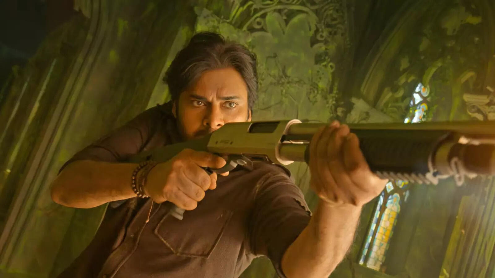 'उस्ताद भगत सिंह' का दमदार ट्रेलर रिलीज, 'धुरंधर 2' से टकराने को तैयार पवन कल्याण, फैंस बोले- खतरनाक