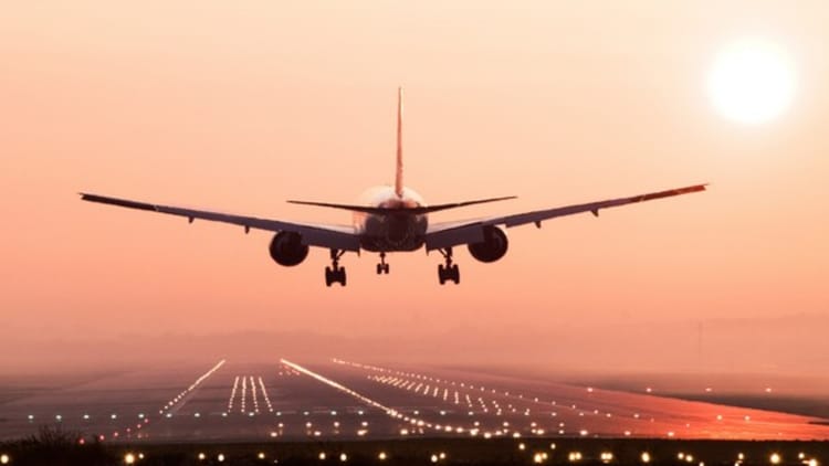 पश्चिम एशिया में तनाव: खाड़ी देशों में फंसे भारतीयों के लिए राहत, दुबई-अबू धाबी और जेद्दा से उड़ानें फिर शुरू