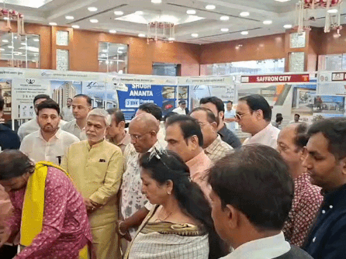 दैनिक भास्कर और ओरिलाइट लाइफ स्पेसेस के प्रॉपर्टी-एक्सपो का समापन:एक ही जगह रियल एस्टेट और निवेश के बारे में मिली जानकारी