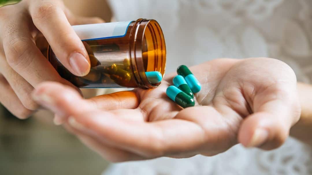 How Painkillers Work: पेनकिलर खाते ही कैसे खत्म हो जाता है दर्द, कितनी तेजी से काम करती है यह दवा?