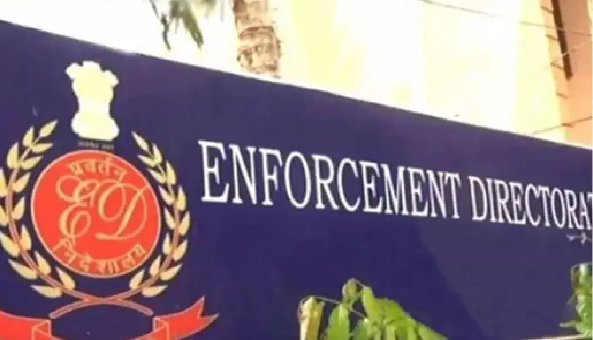 कोलकाता में ईडी की बड़ी कार्रवाई, जमीन हड़पने और फर्जीवाड़े के मामले में 7 ठिकानों पर छापे