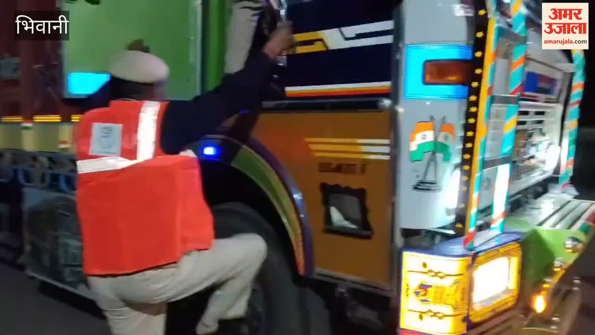 भिवानी के लोहारू में देर रात पुलिस का सख्त पहरा, 200 वाहनों की जांच; 27 के चालान, पिकअप व ट्रैक्टर-ट्रॉली जब्त