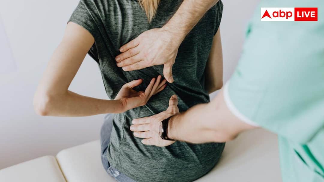 Back Pain Relief Diet: उम्र बढ़ने के साथ कमर में बढ़ गया है दर्द, डाइट में ये चीजें शामिल करें महिलाएं