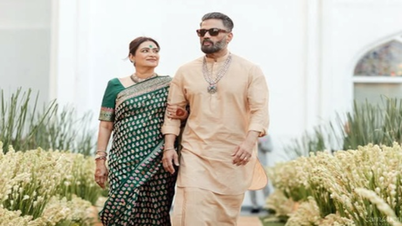 'कुछ रिश्तों को शब्दों की जरूरत नहीं होती', बहन के जन्मदिन पर इमोशनल हुए सुनील शेट्टी