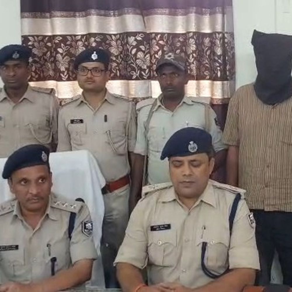 अररिया के फारबिसगंज में महिला शिक्षिकाओं से चेन स्नेचिंग:CCTV के मदद से एक आरोपी गिरफ्तार, दूसरे की तलाश जारी