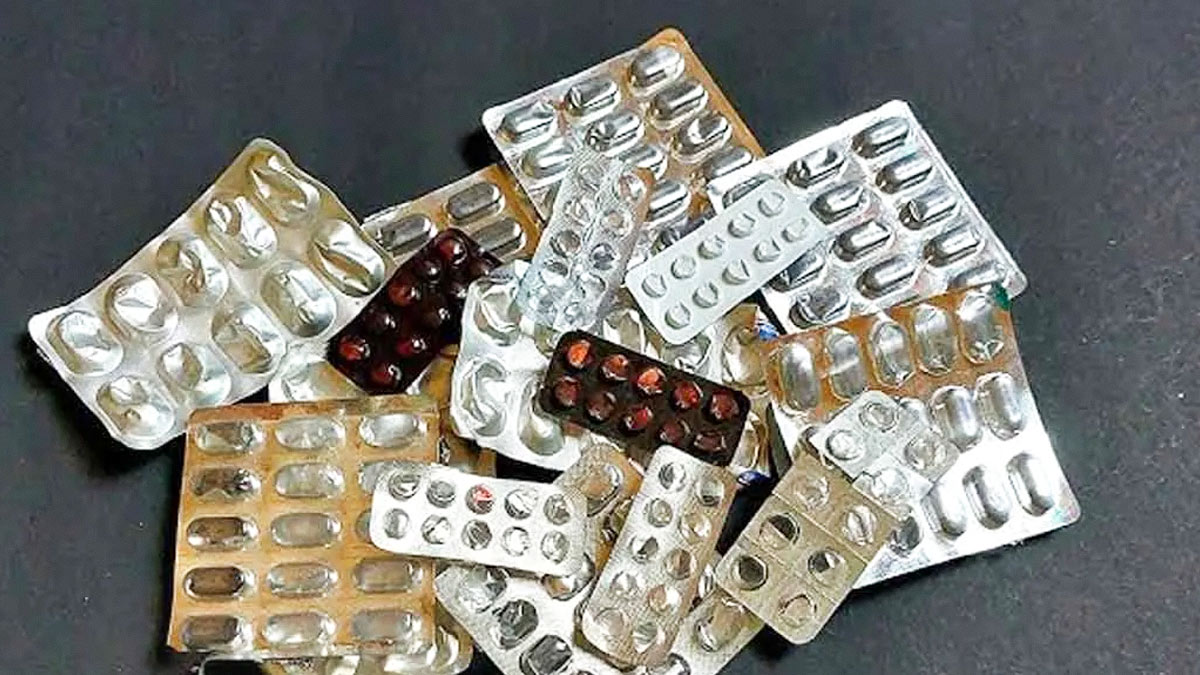 Medicine Wrapper Reuse Ideas: दवाई के खाली रैपर को फेंकने के बजाय, इन 3 तरीकों से करें रियूज