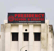 प्रतापगढ़ में खेत में भीषण आग, हार्वेस्टर की चिंगारी से 5 बीघा गेहूं की फसल राख