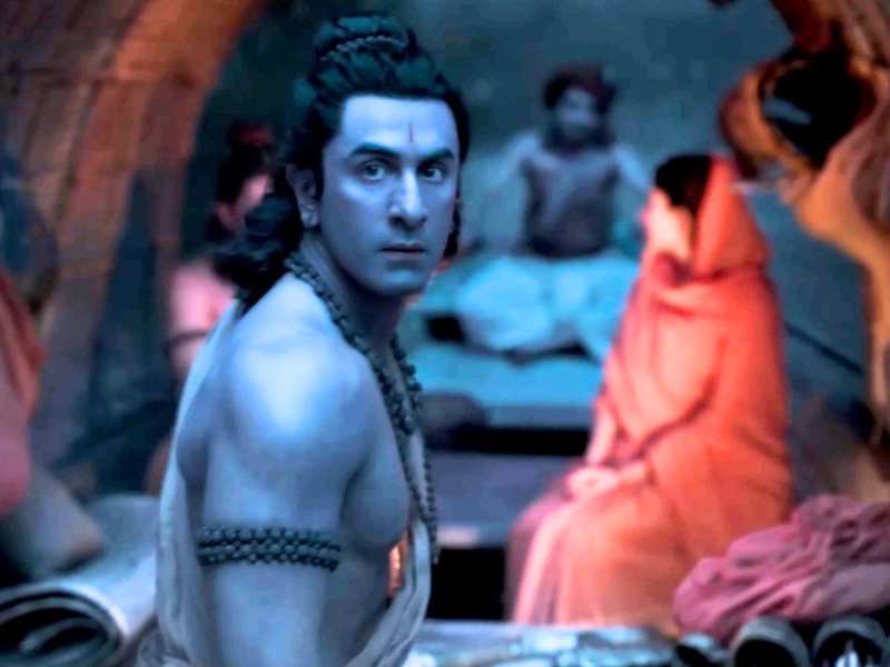भारत से पहले विदेश में क्यों रिलीज हुआ Ramayana का टीजर? रणबीर कपूर के लुक पर भी उठे सवाल, प्रोड्यूसर को देनी पड़ी सफाई