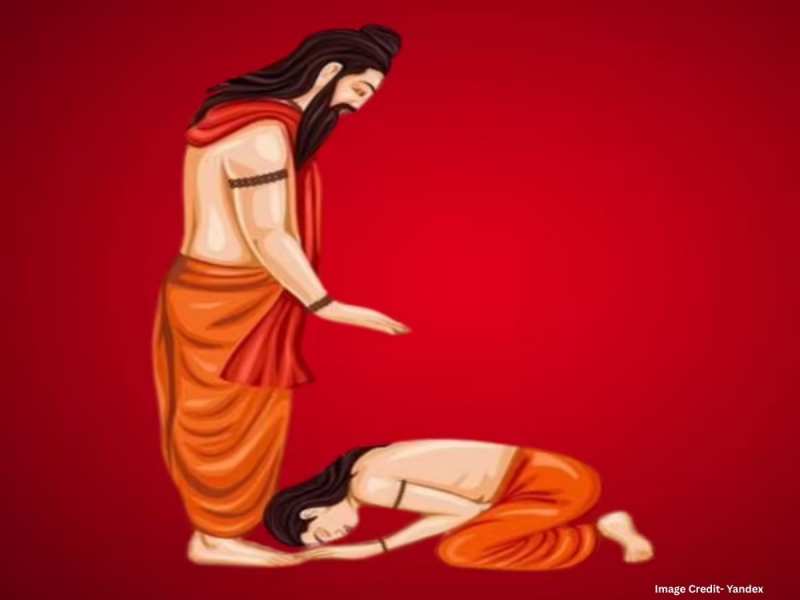 शास्त्रों के अनुसार भूलकर भी ना छूएं ऐसे 7 लोगों के पैर, वरना पुण्य की जगह लग सकता है पाप