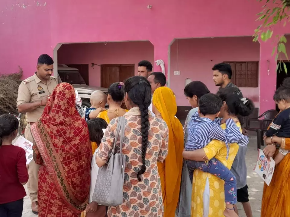 Farrukhabad: महिला सशक्तिकरण के लिए मिशन शक्ति 5.0 में जागरूकता कार्यक्रम