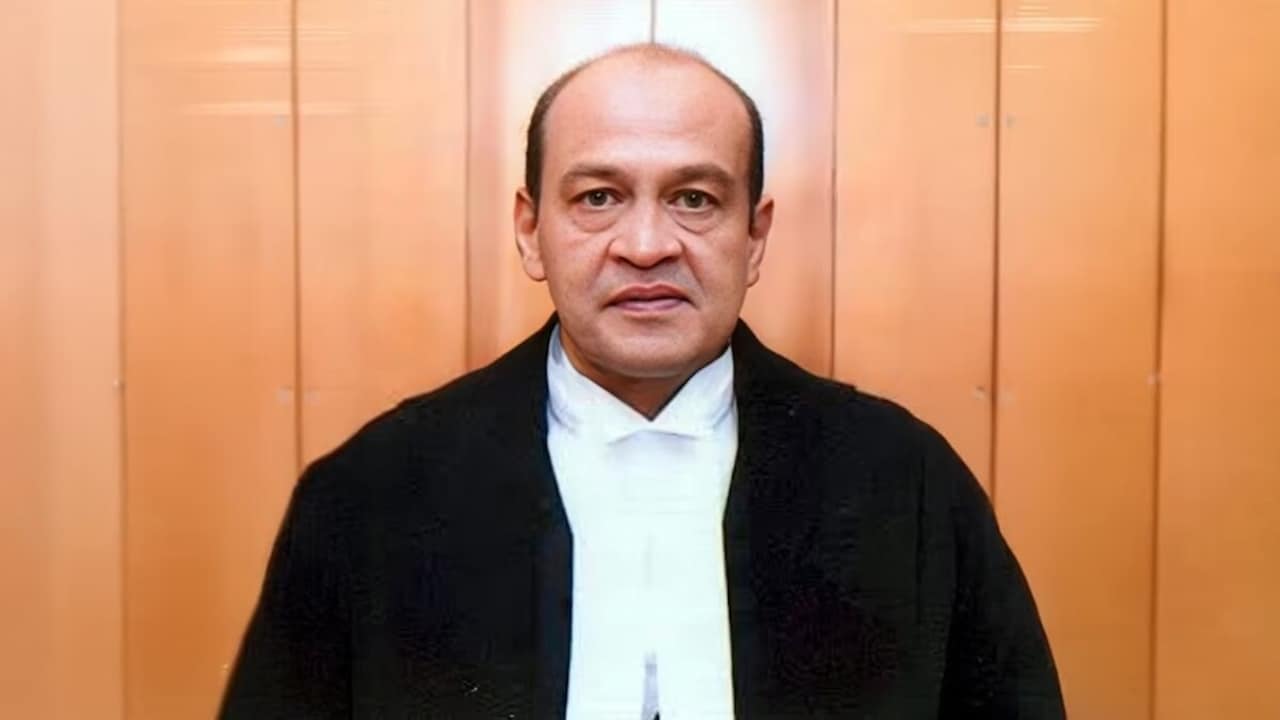 जस्टिस यशवंत वर्मा ने दिया इस्तीफा, 'जले हुए नोट' मिलने के बाद से थे विवादों में
