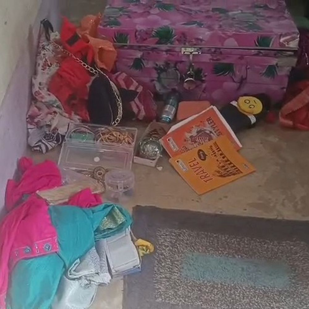 अररिया में घर से जेवर-नगदी चोरी:परिवार सो रहा था, पीड़ित ने थाने में दिया आवेदन