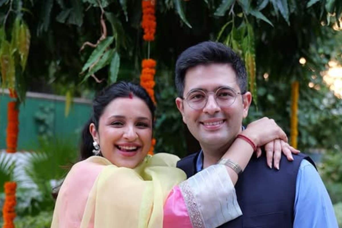 राघव चड्ढा को हुआ पत्नी परिणीति चोपड़ा पर प्राउड, नए शो के लिए किया सपोर्ट, तो फैंस ने दिए रिएक्शन