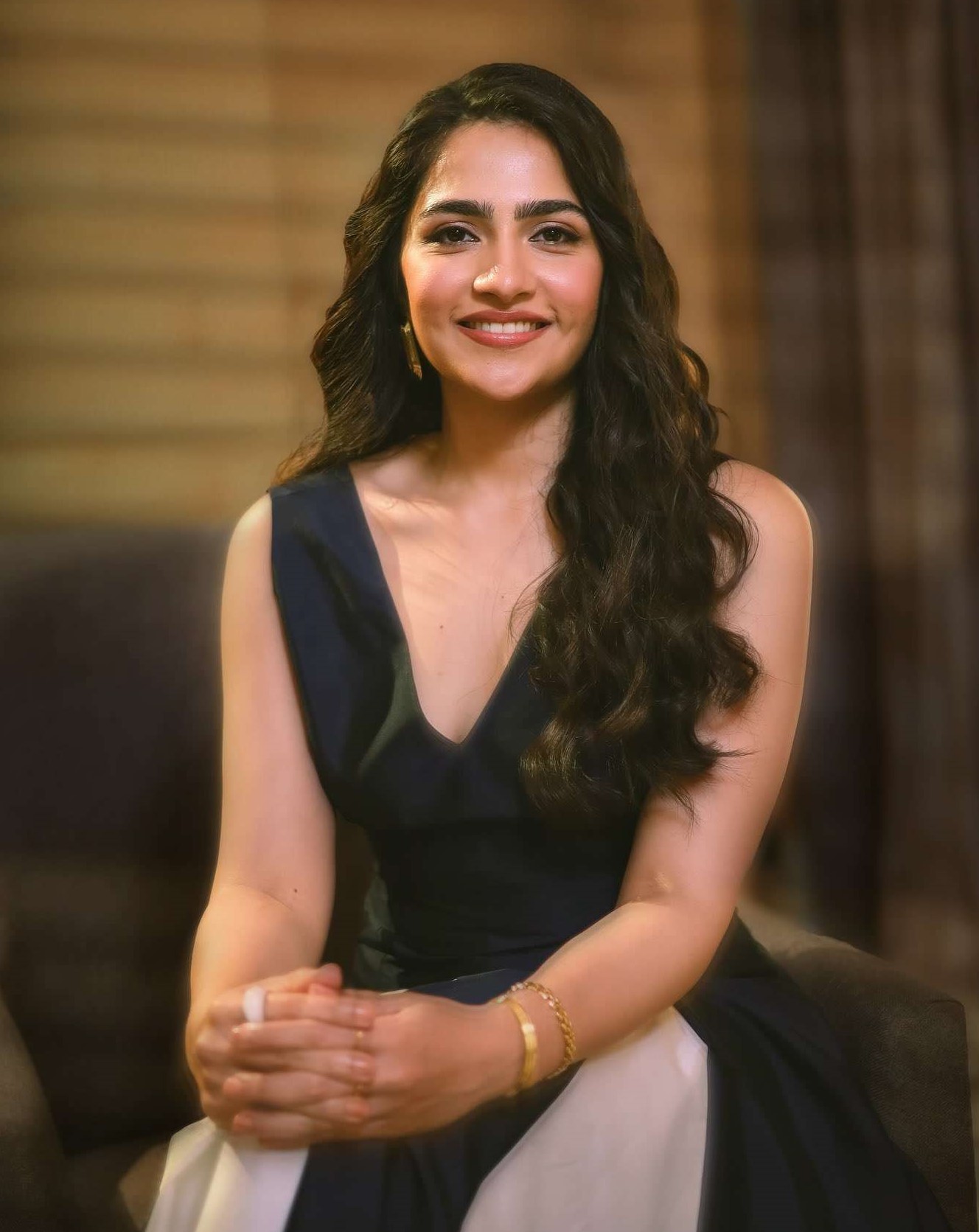 कांतारा फेम रुक्मिणी वसंत के नये प्रोजेक्ट सेट की झलक ने बढ़ाया सस्पेंस!