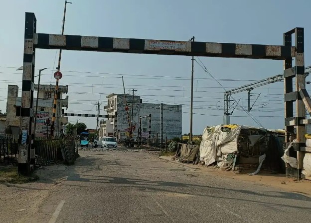 पटरियों की मरम्मत के कारण आज से 11 अप्रैल तक बंद रहेगा रेलवे फाटक 62C