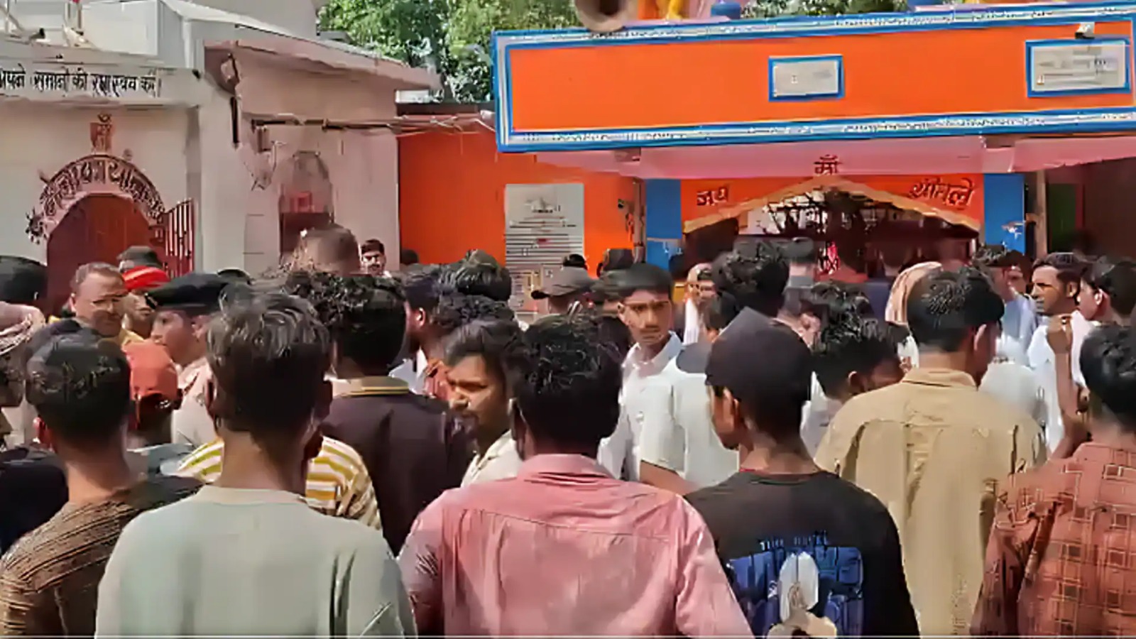 Nalanda Stampede: नालंदा के शीतला मंदिर में बड़ा हादसा, भगदड़ में 8 की मौत