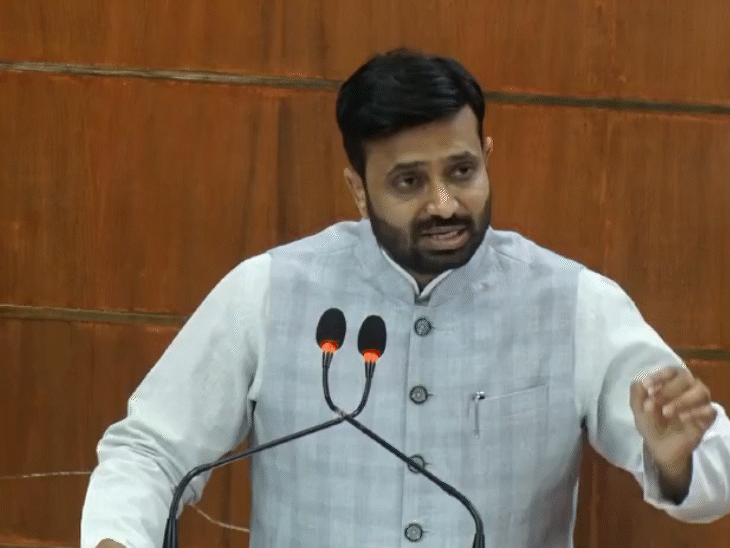 हेमंत कटारे बोले-खातों में पैसे डालना महिला सशक्तिकरण नहीं:युवा विधायक सम्मेलन में कहा; फ्री बीज स्कीम बंद होनी चाहिए, सच बोलने से घबराएं नहीं