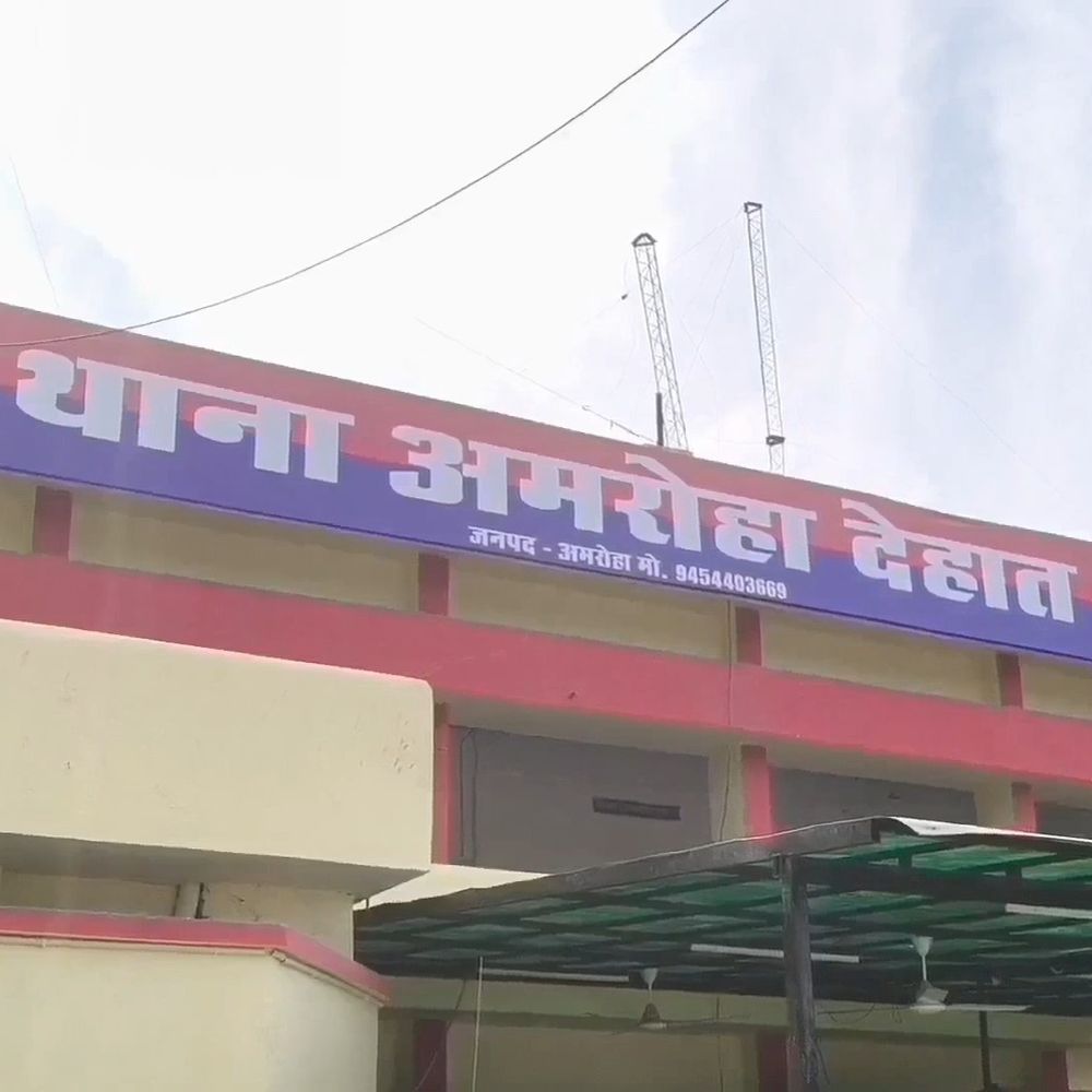 अमरोहा मस्जिद विवाद में 10 देवबंदी लोगों पर FIR दर्ज:हत्या के प्रयास समेत गंभीर धाराओं में मामला, पहले बरेलवी पक्ष पर हुई थी कार्रवाई