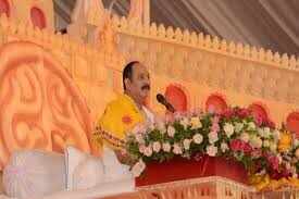 शिव महापुराण कथा में पंडित प्रदीप मिश्रा का संदेश, विवाह और सामाजिक मूल्यों पर की टिप्पणी