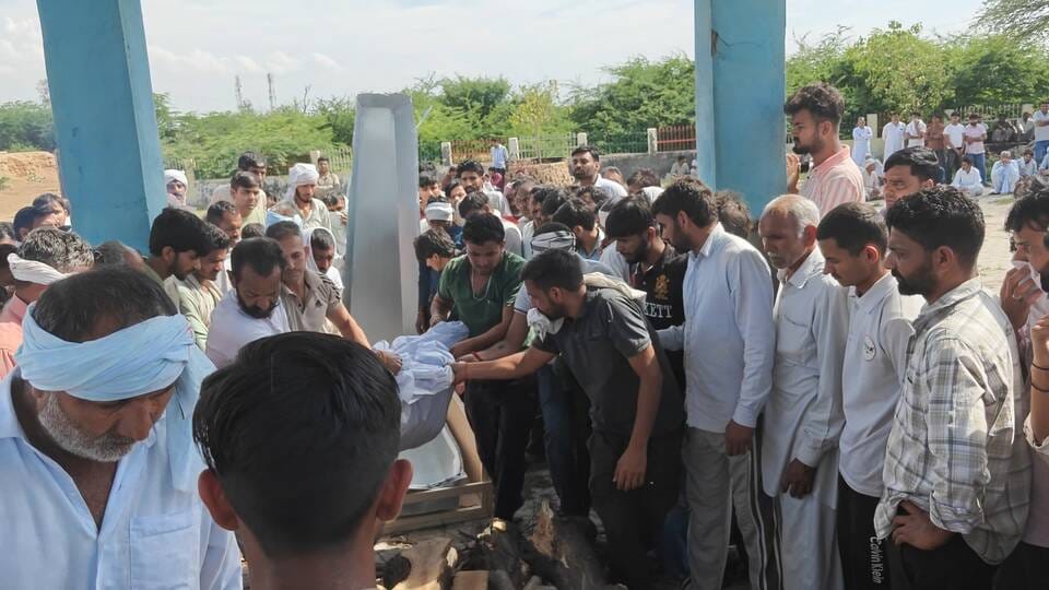 Fatehabad News: परिवार का सहारा बनने गया था, ताबूत में लौटा