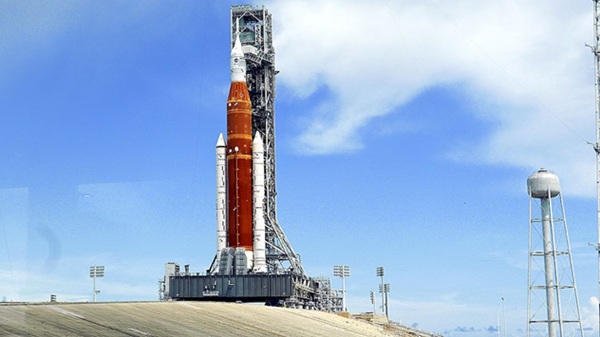 54 साल बाद फिर चांद की ओर इंसान, NASA का Artemis-2 मिशन रचेगा इतिहास