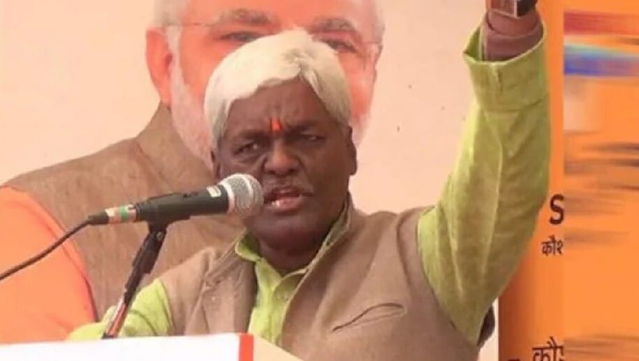 Guna: फसल के कम दाम पर भड़के किसान, नानाखेड़ी मंडी में चक्काजाम, धक्का-मुक्की की बात पर विधायक शाक्य हुए नाराज